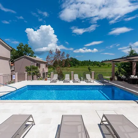 ヴィラ Vesna Branka