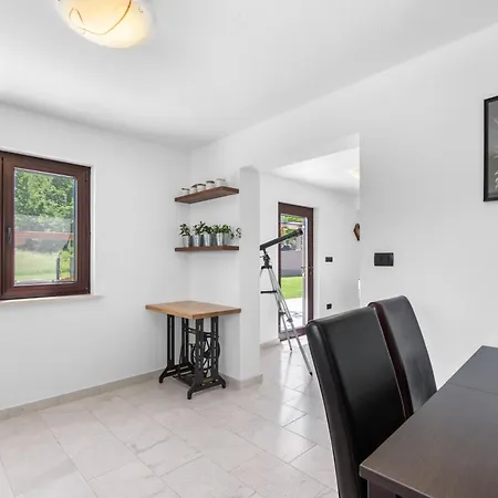 ヴィラ Vesna Branka